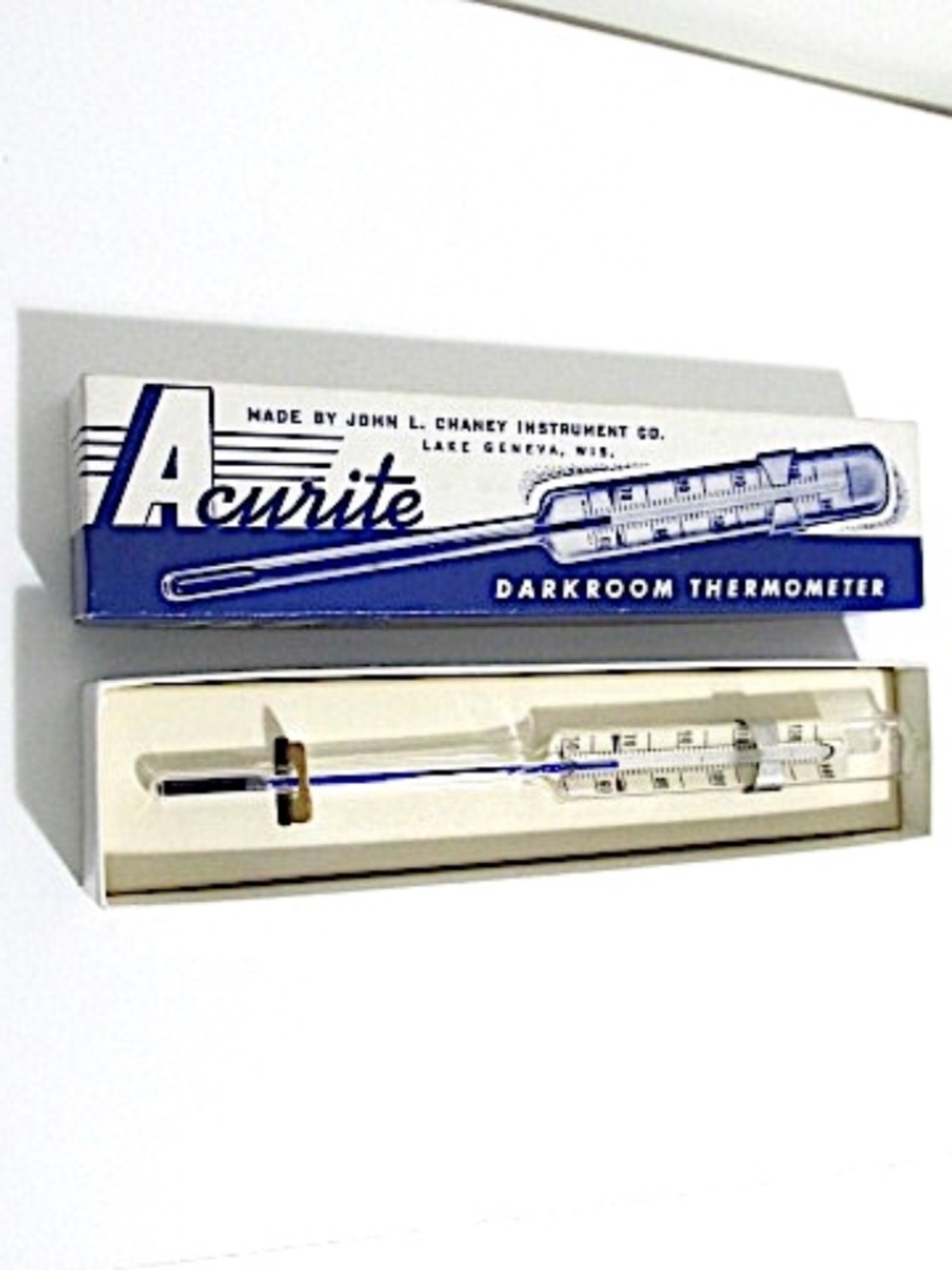 Acurite VTG Darkroom Thermometer